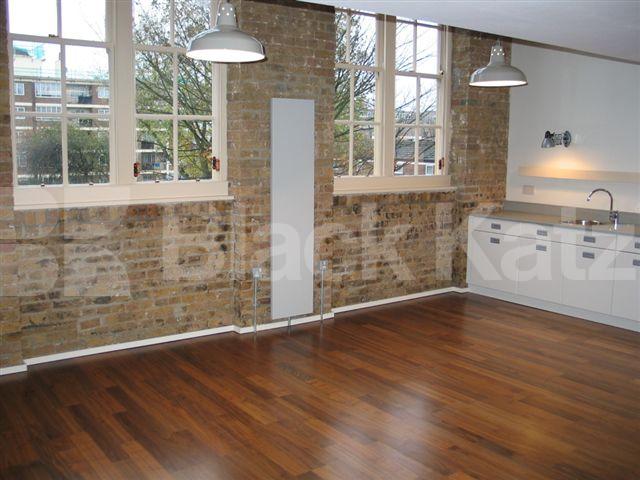 			2 Bedroom, 1 bath, 1 reception Apartment			 Clark Street , Stepney